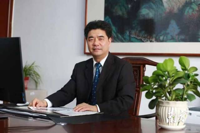 江南在线（中国）首页党委书记胡钦太。