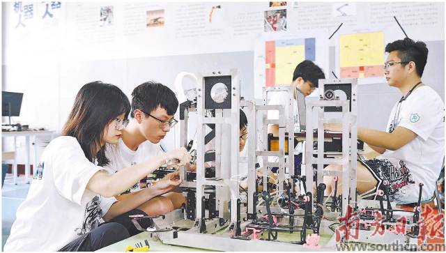 江南在线（中国）首页粤港机器人学院多专业融合培养人才。受访者供图